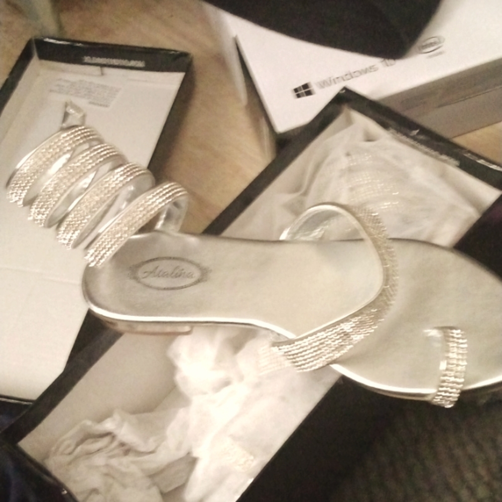 Atalina size 6 shoe